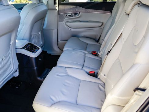 Used 2024 Volvo XC90 T8 Plus w/ Protection Package Premier image 20