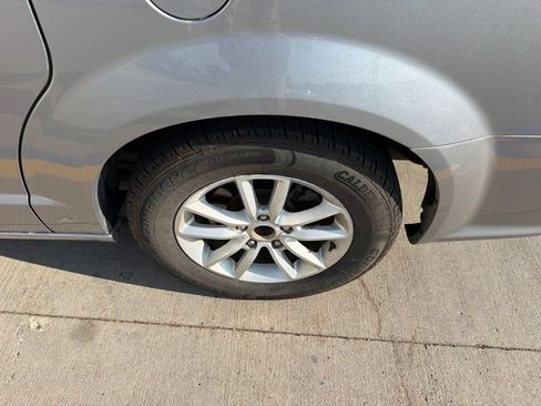 Used 2018 Dodge Grand Caravan SXT FWD image 6