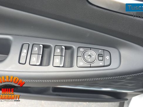 Used 2023 Hyundai Santa Fe Limited FWD image 13