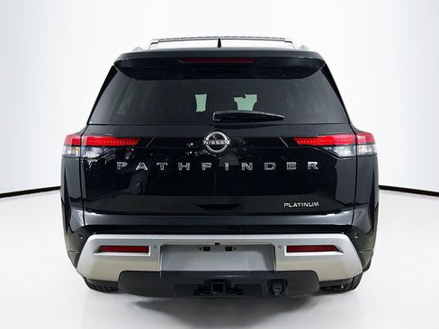 Used 2024 Nissan Pathfinder Platinum w/ Cargo Package image 33