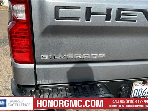 Used 2020 Chevrolet Silverado 1500 LT w/ LT Value Package RWD image 25