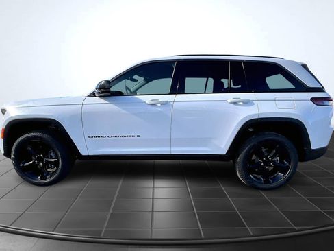 New 2026 Jeep Grand Cherokee Limited AWD/4WD image 3