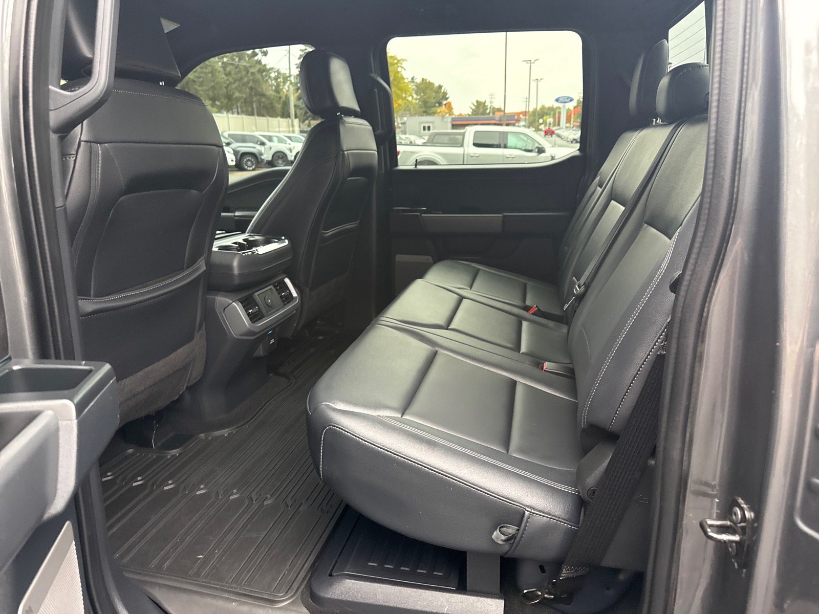 Used 2025 Ford F150 XLT w/ Equipment Group 303A High AWD/4WD image 10
