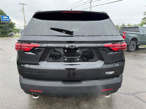 Used 2023 Chevrolet Traverse LT w/ Midnight/Sport Edition AWD/4WD image 5