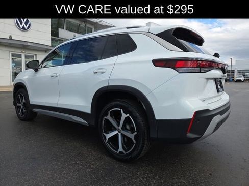Used 2025 Volkswagen Tiguan SE AWD/4WD image 5