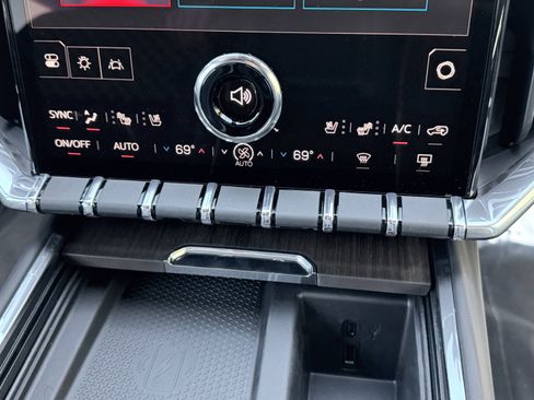 New 2026 GMC Acadia Denali w/ Super Cruise Package image 20