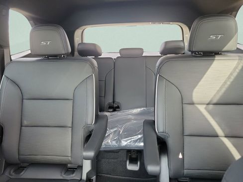 New 2026 Buick Enclave Sport Touring w/ Power Package FWD image 13