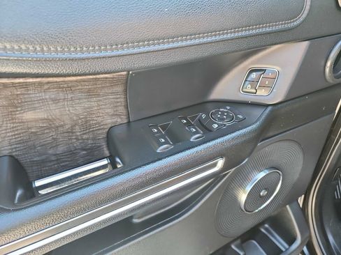 Used 2020 Ford Expedition Max Limited image 16