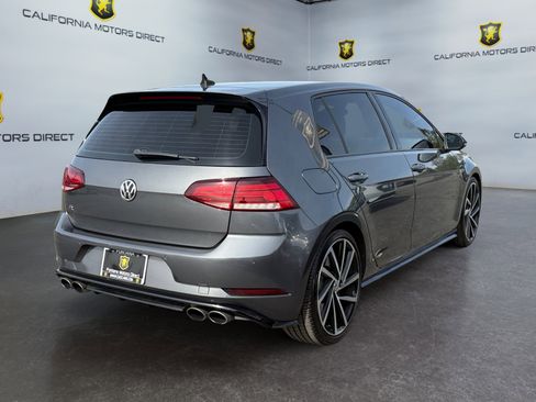 Used 2018 Volkswagen Golf R image 5