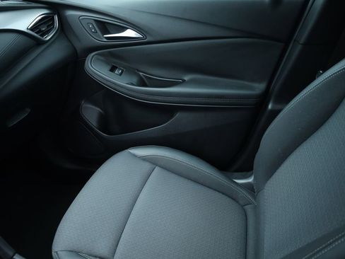 Used 2023 Buick Encore GX Select w/ Sport Touring Package image 9