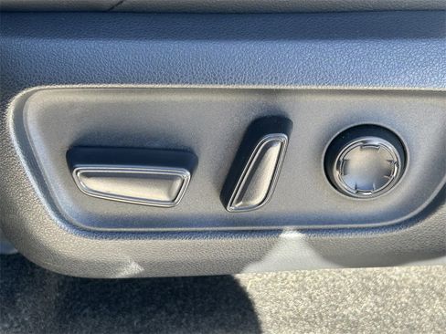 Used 2025 Toyota 4Runner TRD Off-Road Premium image 27