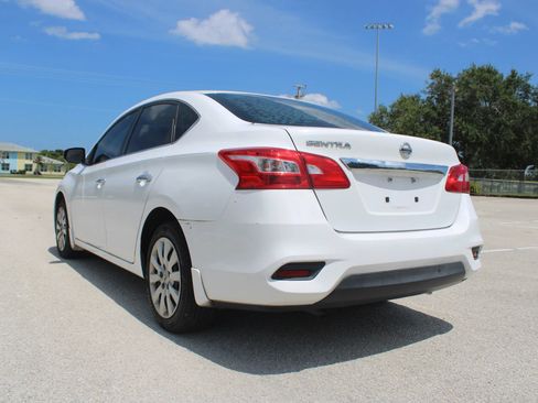 Used 2016 Nissan Sentra S FWD image 6