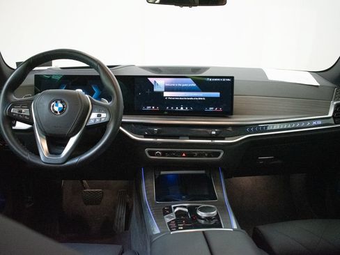 Used 2024 BMW X5 xDrive40i w/ Premium Package AWD/4WD image 11