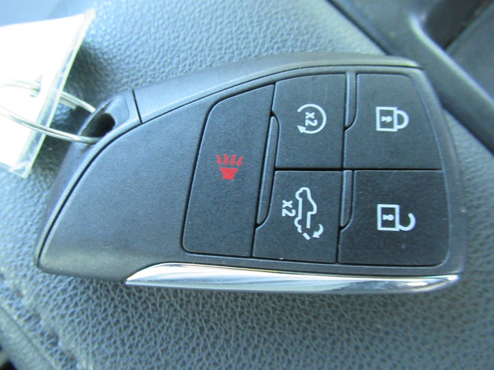 Used 2025 Chevrolet Silverado 1500 LT RWD image 32