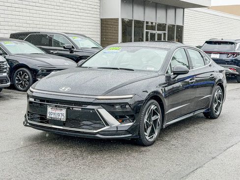 Certified 2024 Hyundai Sonata SEL w/ Convenience Package image 3