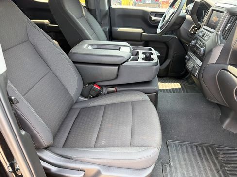 Used 2025 Chevrolet Silverado 1500 Custom Trail Boss w/ Turbomax Blackout Package AWD/4WD image 12