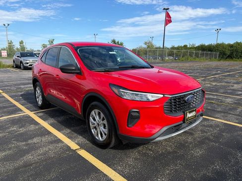 Used 2024 Ford Escape Active AWD/4WD image 8