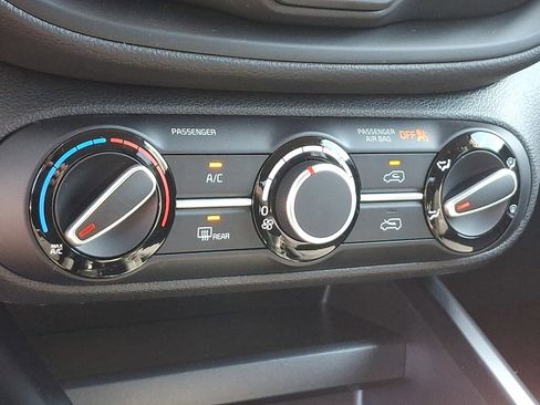 New 2025 Kia Soul LX w/ LX Technology Package image 8