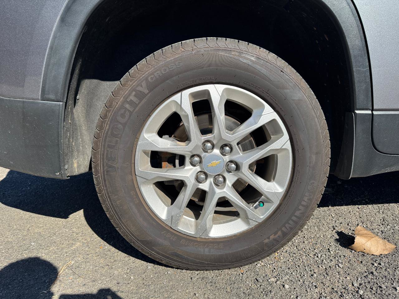 Used 2021 Chevrolet Traverse LS w/ LPO, Floor Liner Package FWD image 10