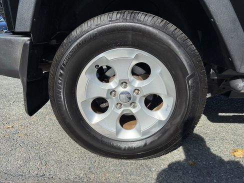 Used 2007 Jeep Wrangler X image 10