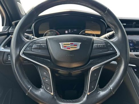 Used 2023 Cadillac XT5 Premium Luxury AWD/4WD image 19