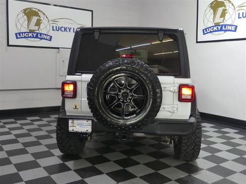 Used 2018 Jeep Wrangler Unlimited Sport S AWD/4WD image 8