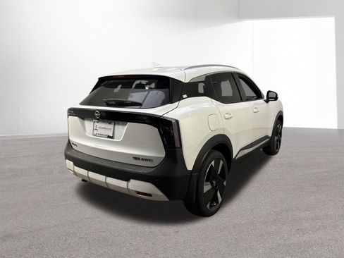 New 2025 Nissan Kicks SR image 34