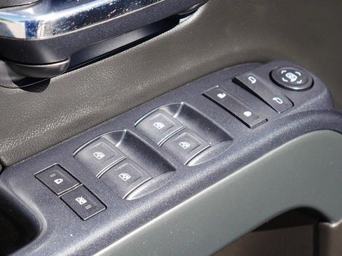 Used 2019 Chevrolet Silverado 1500 LT AWD/4WD image 23