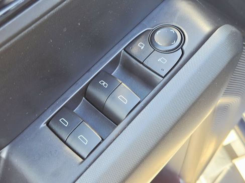 Used 2023 Chevrolet Colorado LT w/ LT Convenience Package II RWD image 23