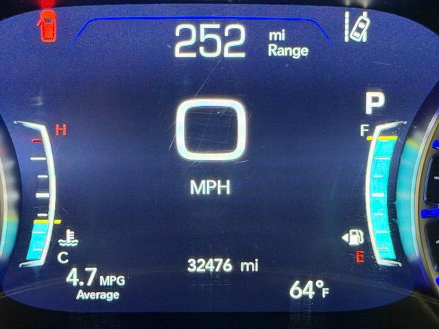 Used 2025 Chrysler Pacifica Limited FWD image 9