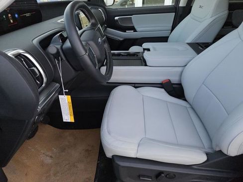 New 2026 Ford Expedition Max Platinum image 20