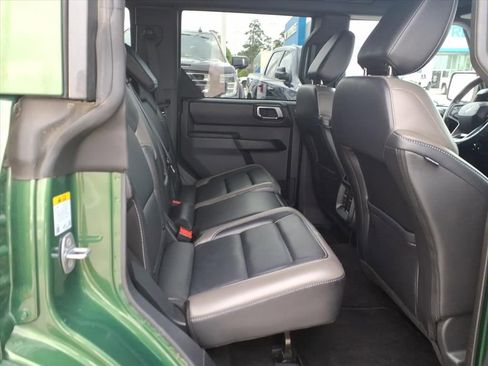 Used 2025 Ford Bronco Outer Banks AWD/4WD image 15