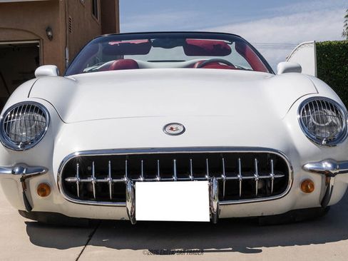 Used 2004 Chevrolet Corvette Convertible w/ Preferred Equipment Group RWD image 13