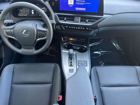 New 2026 Lexus UX 300h FWD image 16