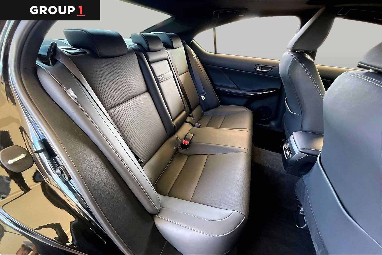 Used 2025 Lexus IS 350 F Sport RWD image 17