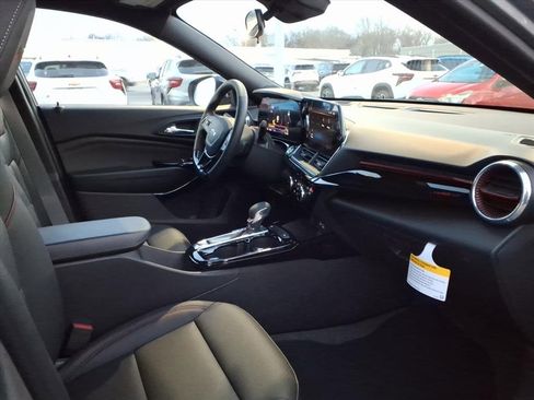 New 2026 Chevrolet Trax RS image 18