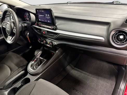 Used 2023 Kia Forte LXS image 27