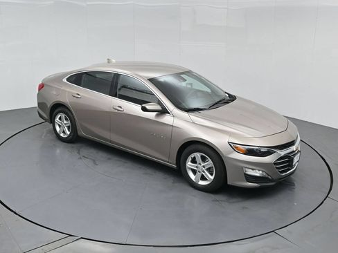 Used 2023 Chevrolet Malibu LT FWD image 43
