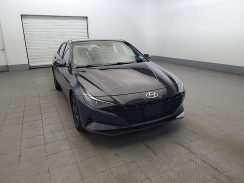 Used 2022 Hyundai Elantra SEL w/ Cargo Package FWD image 14