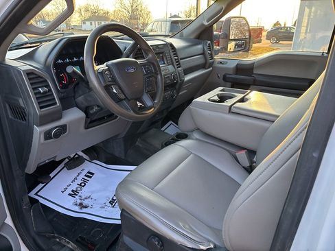 Used 2019 Ford F550 4x4 Crew Cab Super Duty image 16