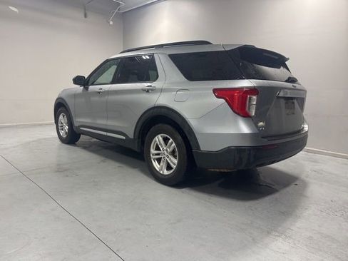 Used 2020 Ford Explorer XLT RWD image 8