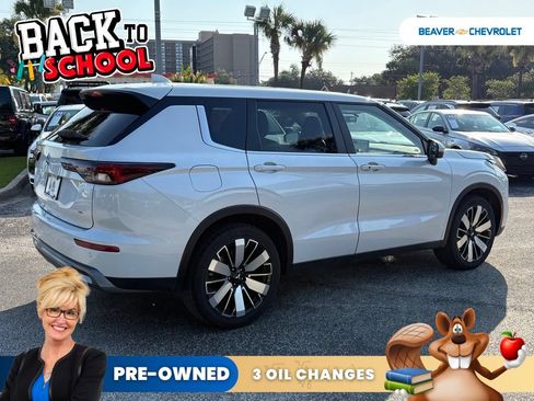 Used 2025 Mitsubishi Outlander SE FWD image 7
