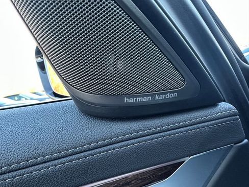 Used 2020 BMW 740i w/ Premium Package image 14