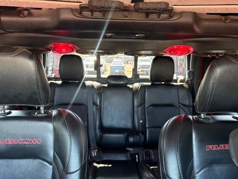 Used 2023 Jeep Gladiator Rubicon w/ LED Lighting Group AWD/4WD image 10