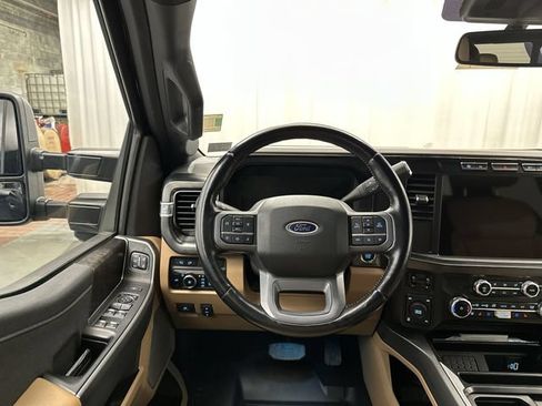 Used 2023 Ford F250 Lariat w/ FX4 Off-Road Package AWD/4WD image 13