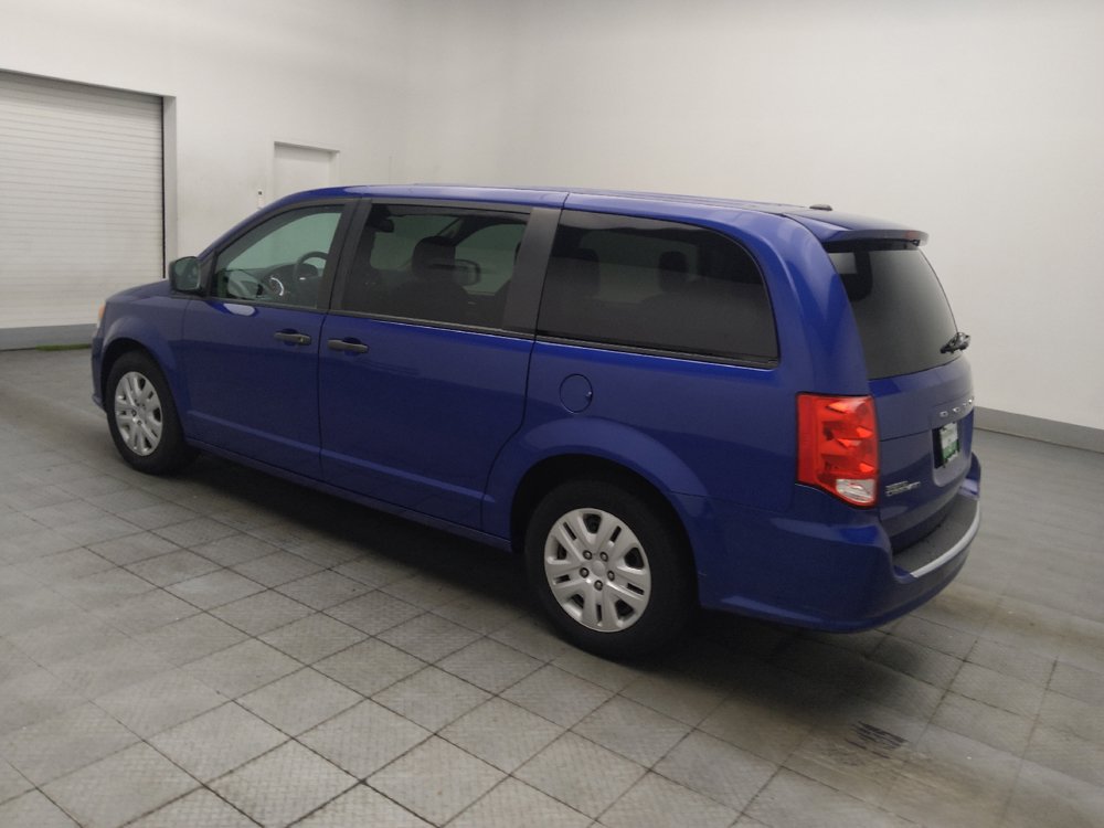 Used 2019 Dodge Grand Caravan SE w/ UConnect Hands-Free Group FWD image 3