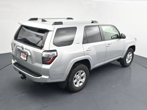 Used 2024 Toyota 4Runner SR5 AWD/4WD image 27