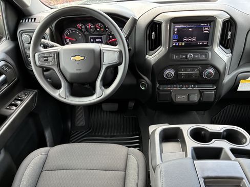 Used 2026 Chevrolet Silverado 1500 Custom AWD/4WD image 21