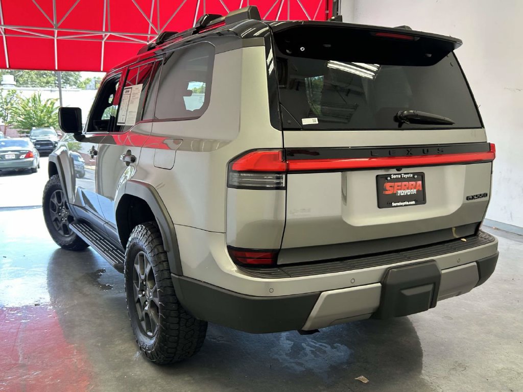 Used 2024 Lexus GX 550 AWD/4WD image 5