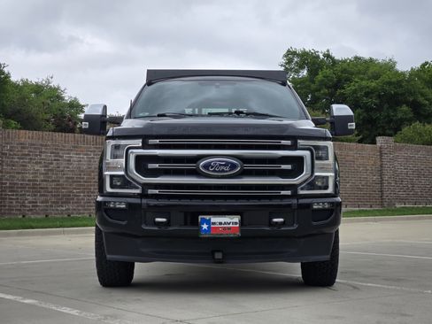 Used 2020 Ford F350 Platinum image 2